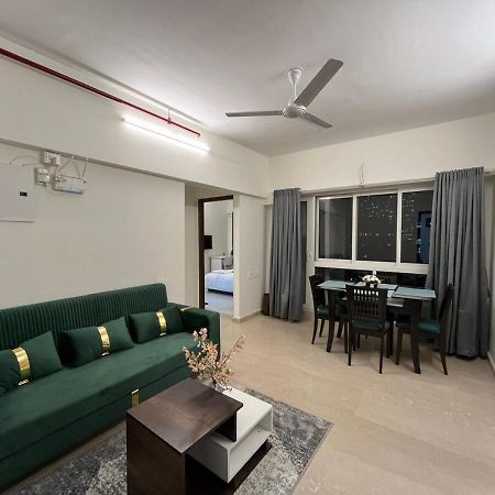 2Bhk Plus Living Room Near Nesco Malad East West 孟买 外观 照片